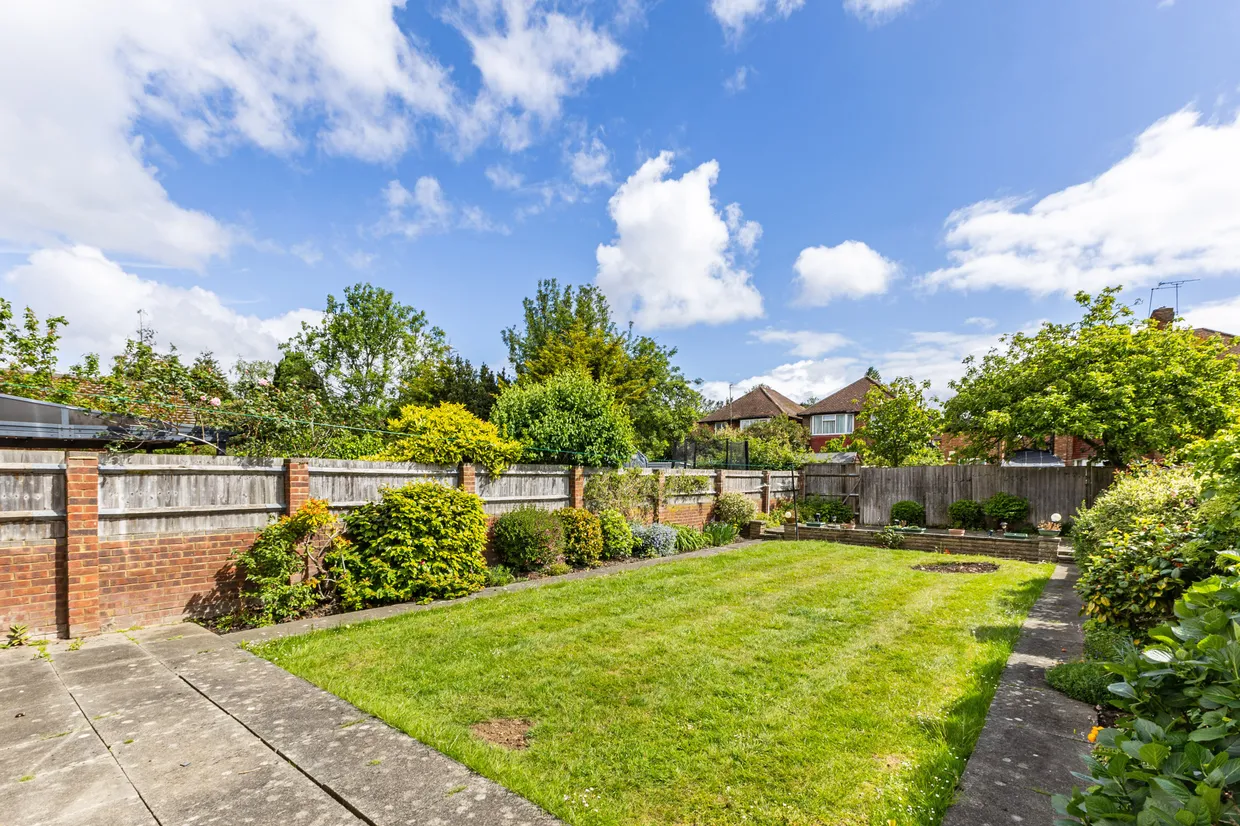Howberry Road, Edgware, HA8 photo 15