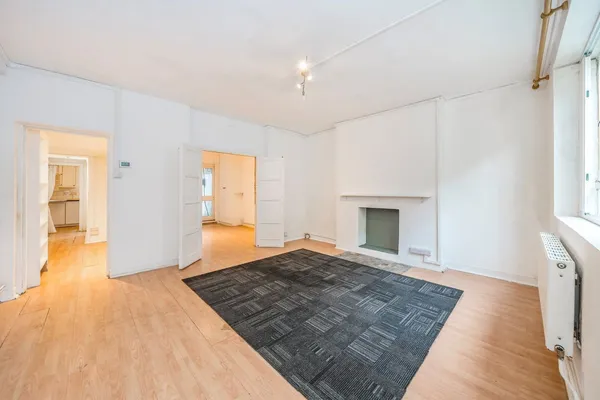 Denbigh Street, LONDON, SW1V photo 2