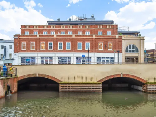 The colonnade, Maidenheadphoto