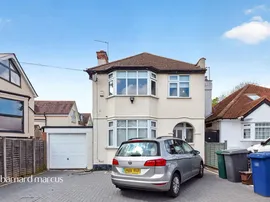 Fitzjohn Avenue, Barnet photo