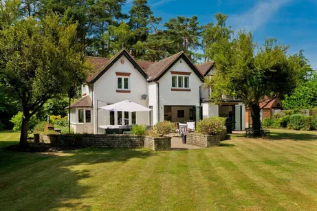 Clumps Road, Lower Bourne, Farnham, GU10