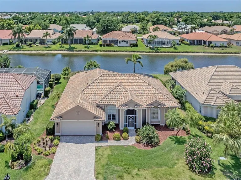 417 Pebble Creek Ct, Venice, FL 34285