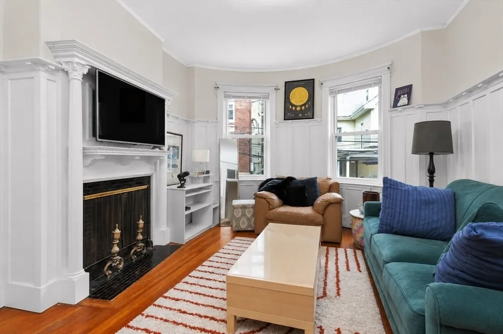 8 Colliston Rd, Boston, MA 02135