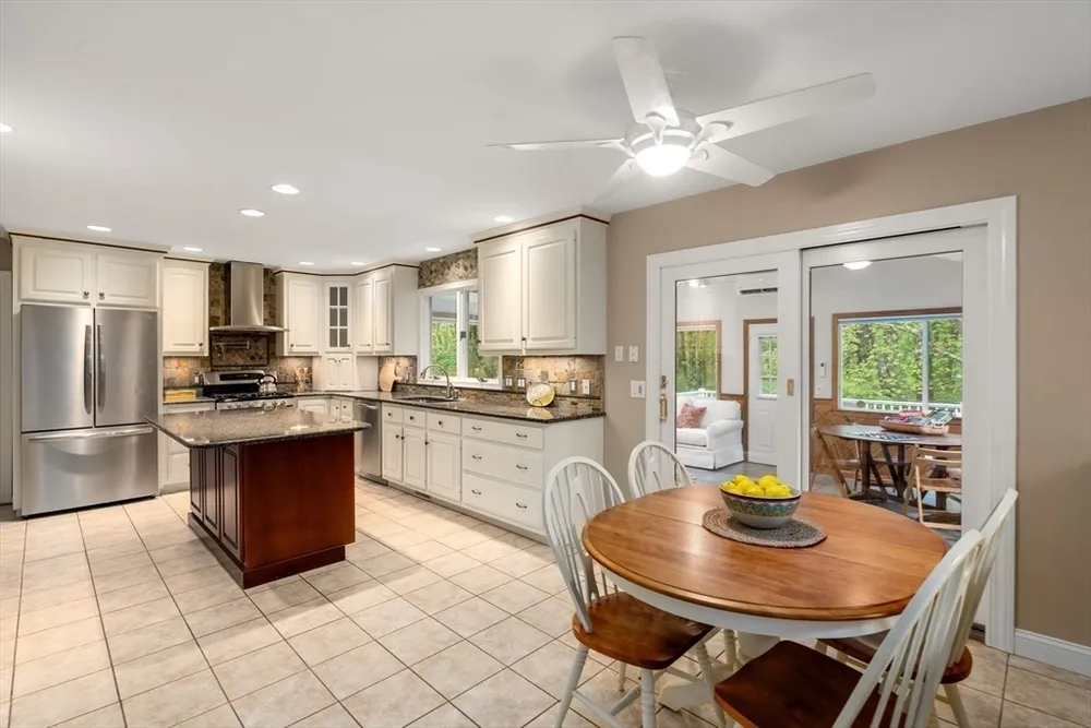 7 MAPLE BROOK LANE, Franklin, MA 02038