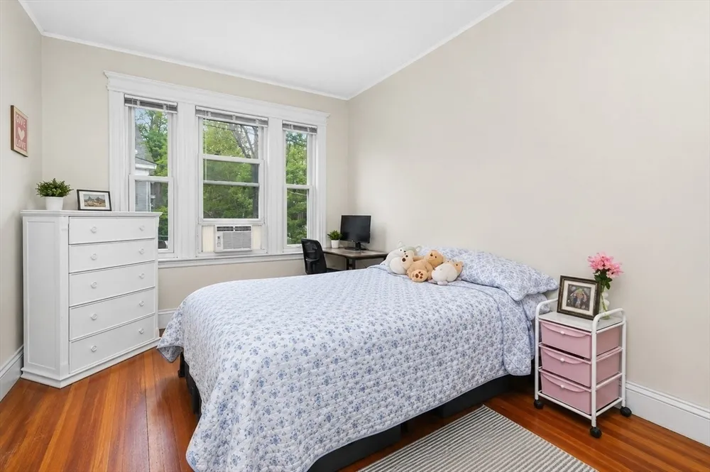 8 Colliston Rd, Boston, MA 02135