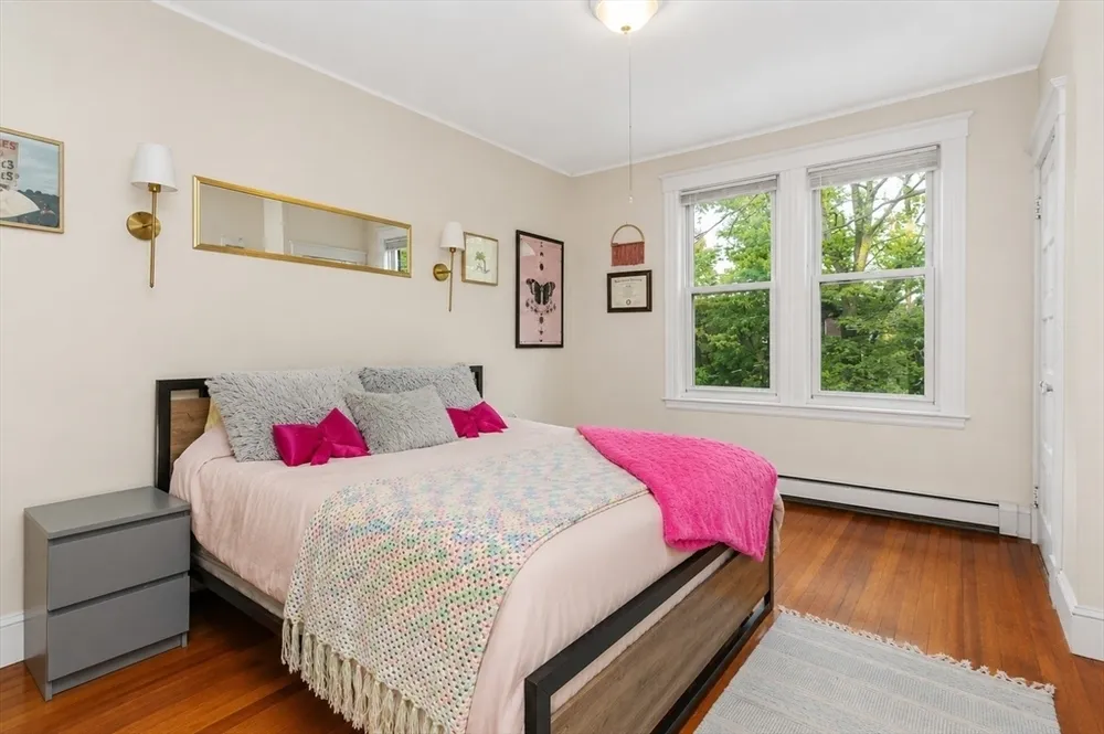 8 Colliston Rd, Boston, MA 02135