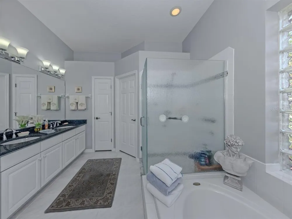 417 Pebble Creek Ct, Venice, FL 34285