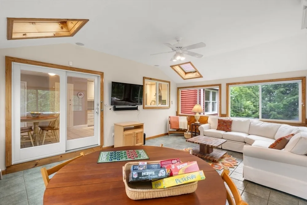7 MAPLE BROOK LANE, Franklin, MA 02038