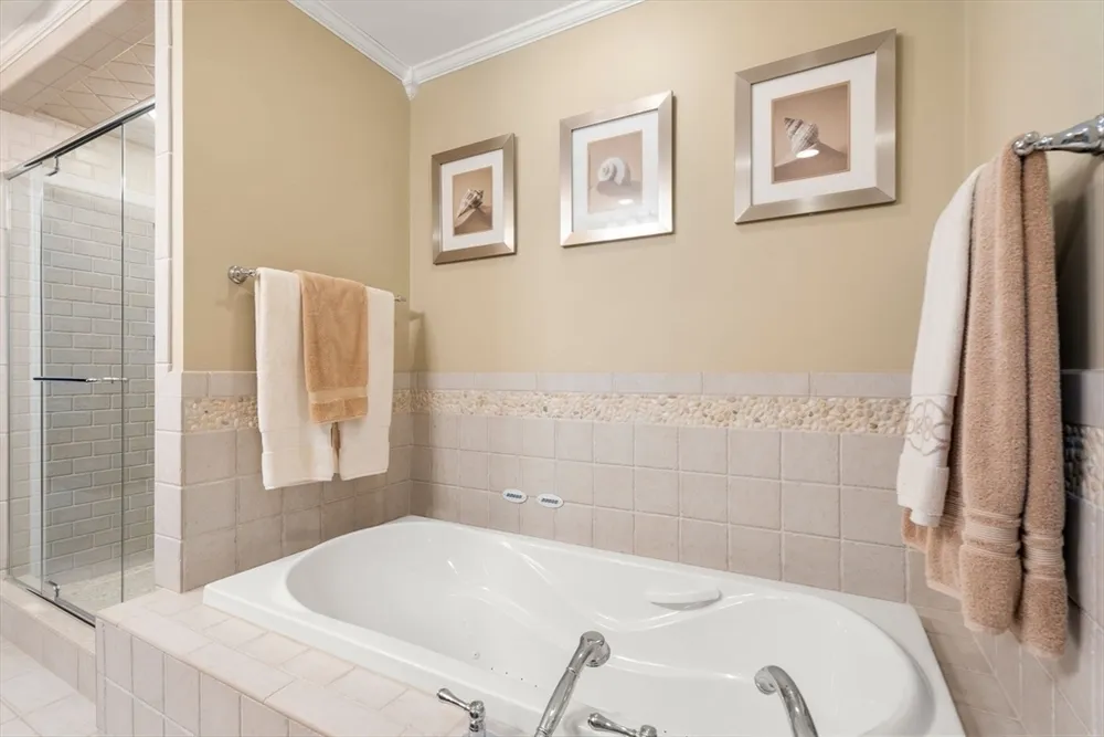 7 MAPLE BROOK LANE, Franklin, MA 02038