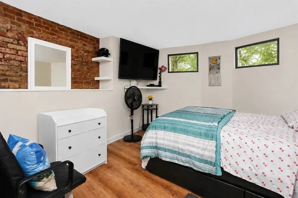 8 Colliston Rd, Boston, MA 02135