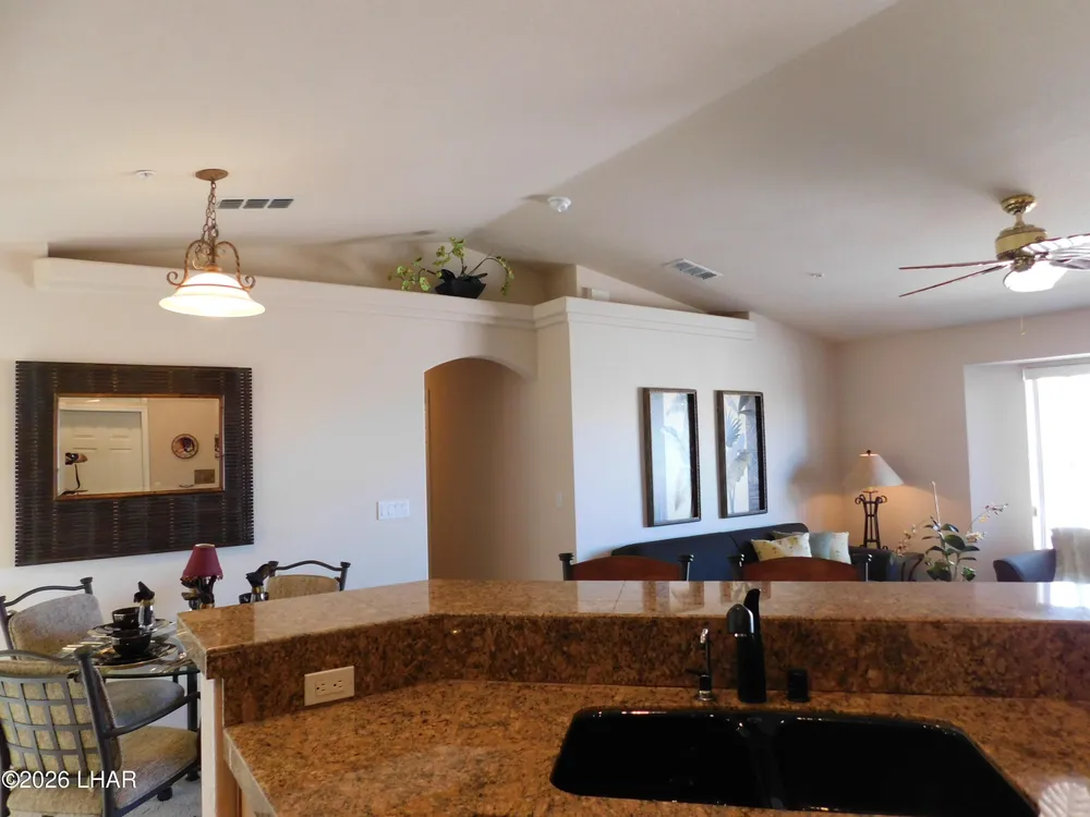 3330 Tomahawk Dr, Lake Havasu City, AZ 86406