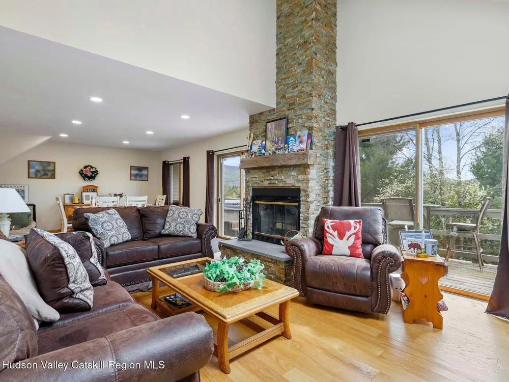 55 Windham Ridge Rd, Windham, NY 12496
