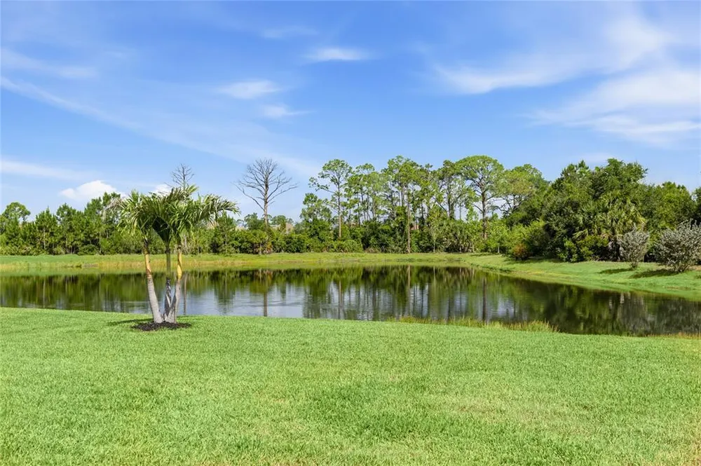 333 Daylily Blvd, Nokomis, FL 34275