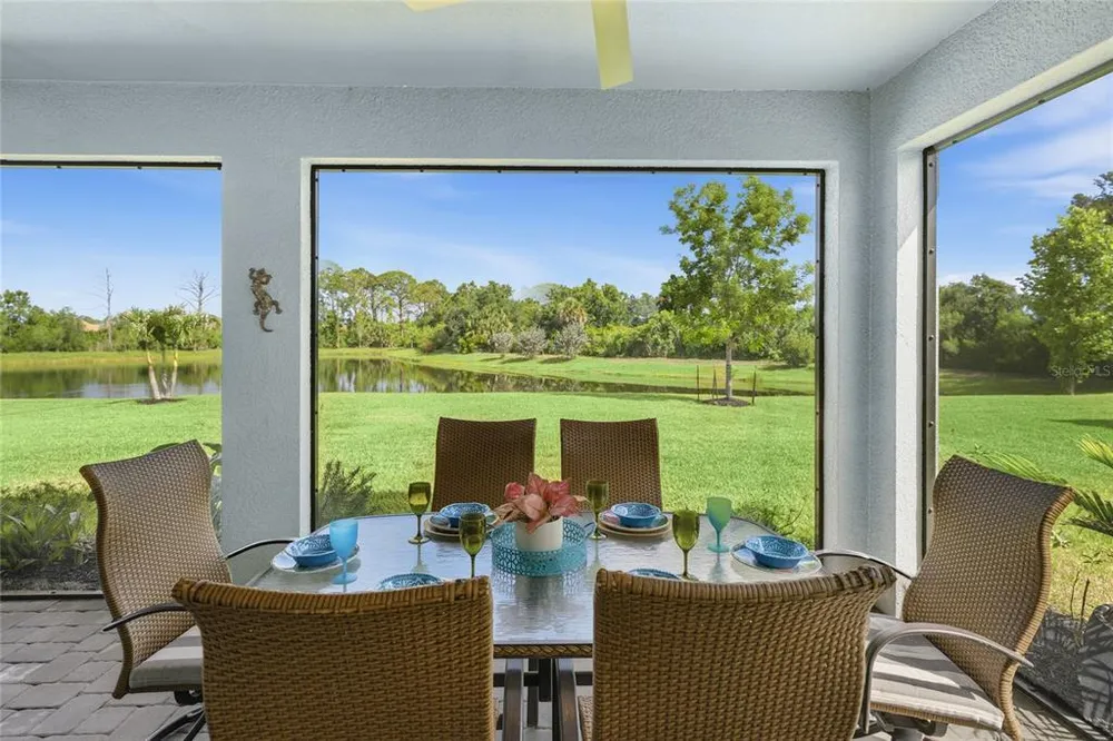 333 Daylily Blvd, Nokomis, FL 34275