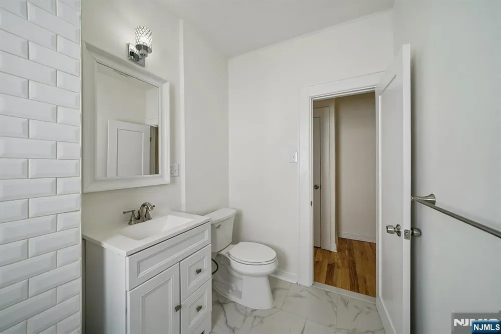 55 Naden Ave, Irvington, NJ 07111