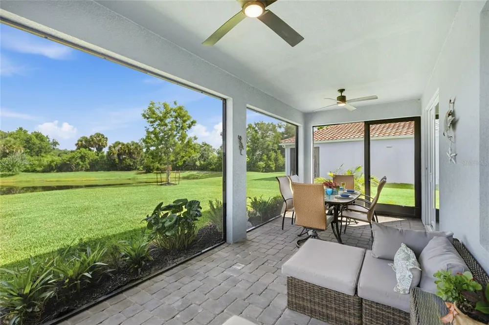 333 Daylily Blvd, Nokomis, FL 34275