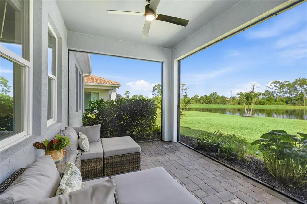 333 Daylily Blvd, Nokomis, FL 34275
