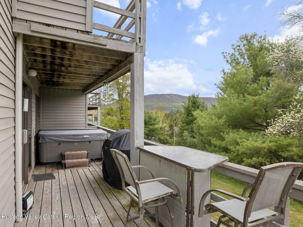 55 Windham Ridge Rd, Windham, NY 12496