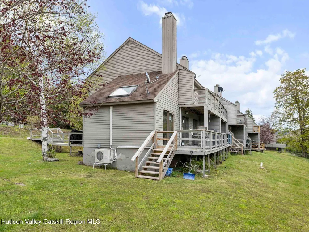 55 Windham Ridge Rd, Windham, NY 12496