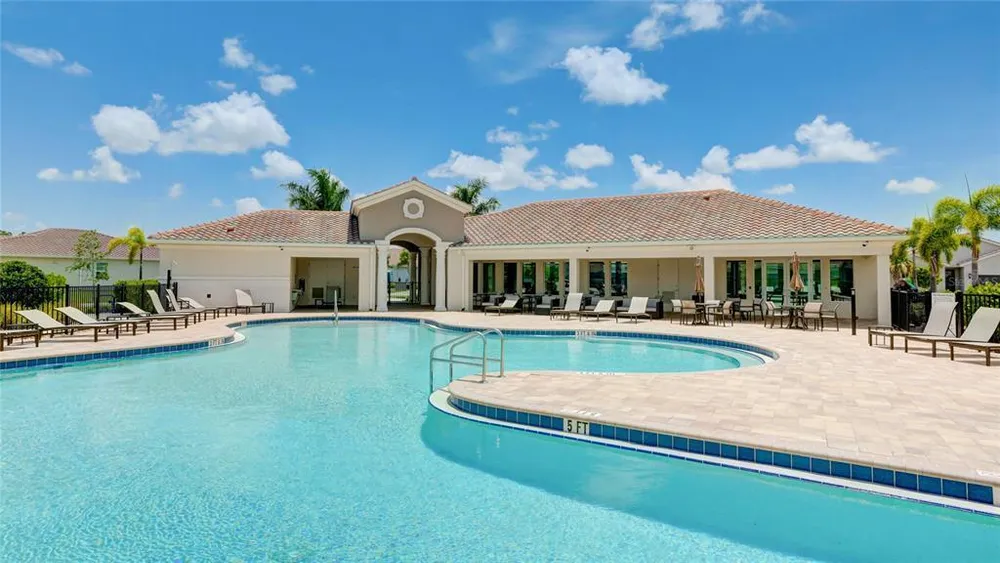 333 Daylily Blvd, Nokomis, FL 34275