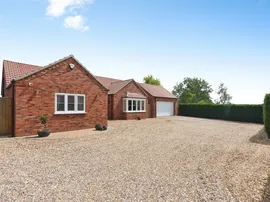 Main Road, Maltby Le Marsh, Alford photo