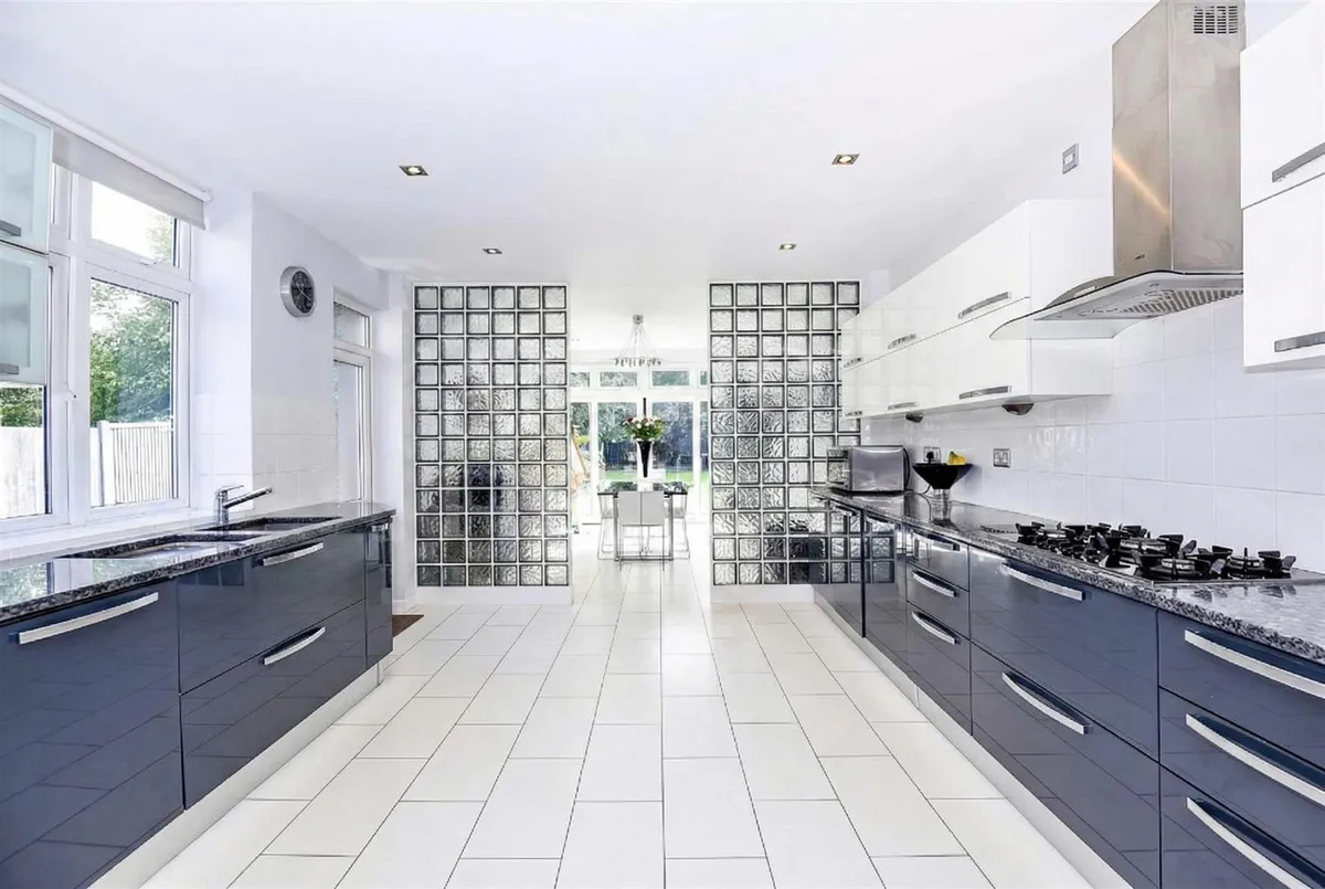 Milverton Road, London, NW6