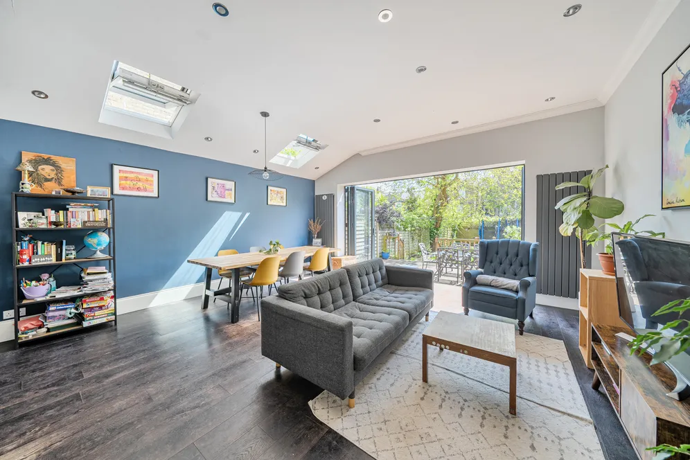 Park Avenue South, London, N8 photo 6