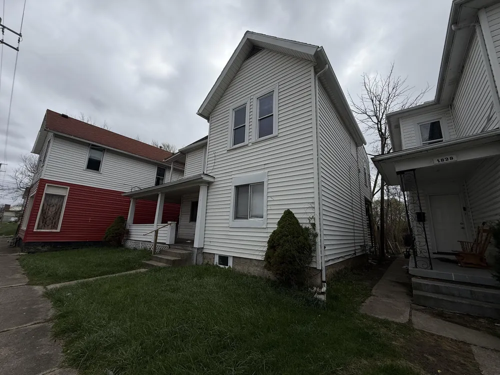 1827 W Main St, Springfield, OH 45504