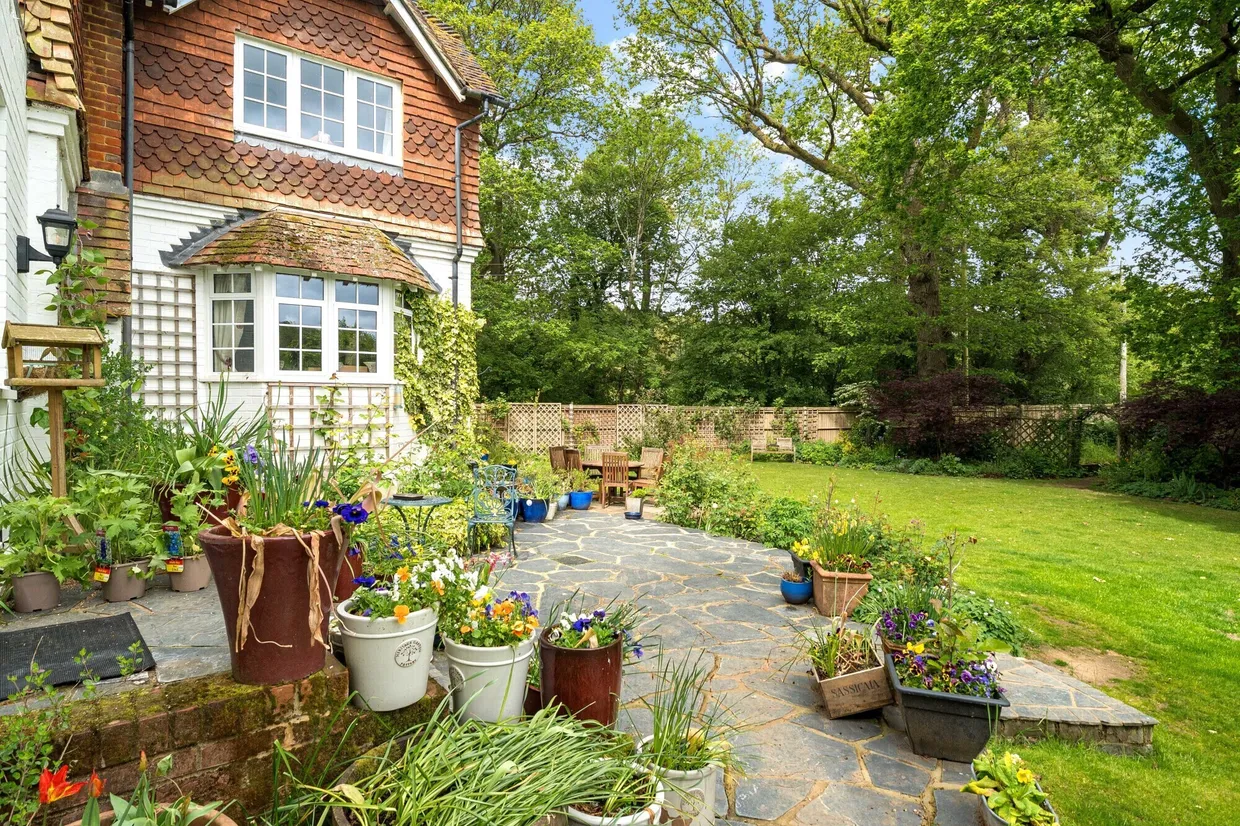 Vann Lane, Chiddingfold, GU8 photo 13