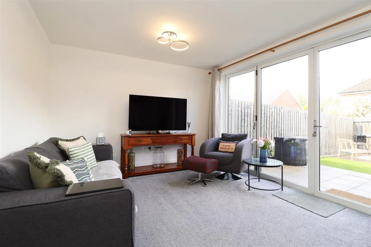 Furlands Grove, Stamford Bridge, York