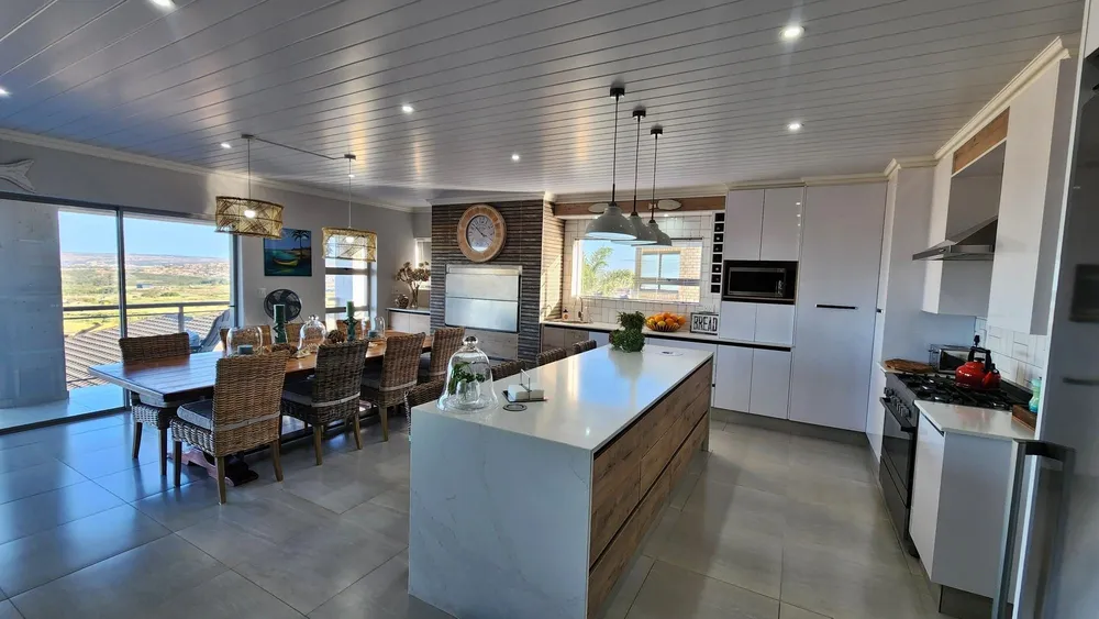 South Africa, Western Cape, Monte Christo, Cape Francolin Road, 38