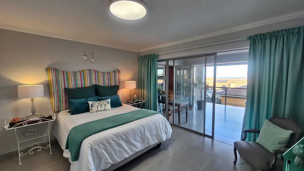 South Africa, Western Cape, Monte Christo, Cape Francolin Road, 38