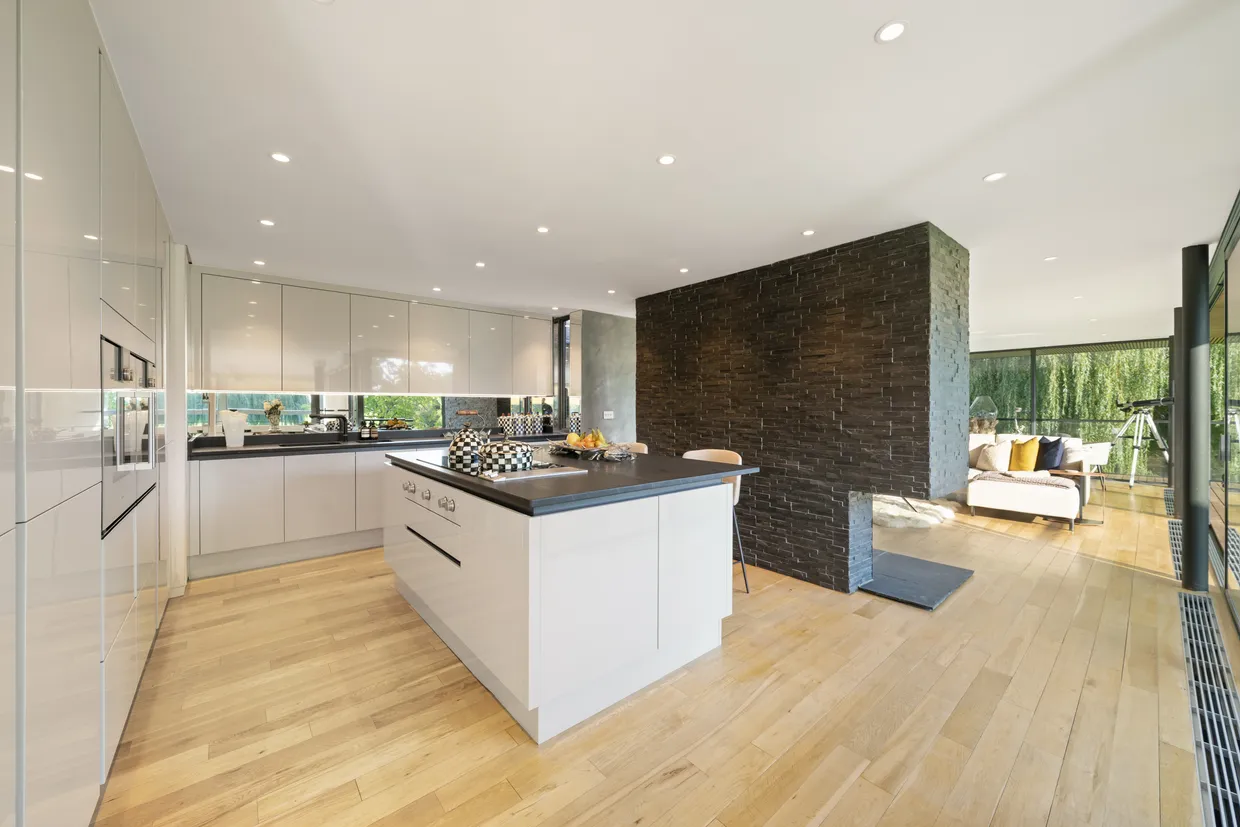 Loddon Drive, Wargrave, RG10 photo 2