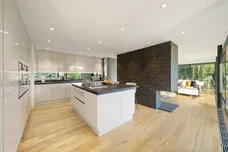Loddon Drive, Wargrave, RG10 photo 2
