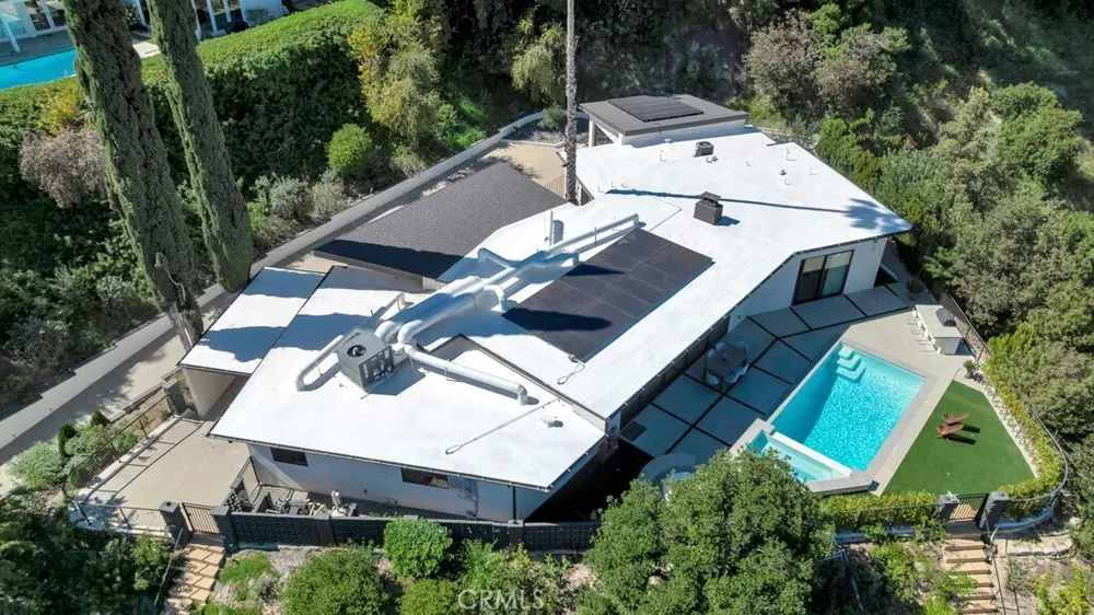 15641 High Knoll Road, Encino, CA 91436