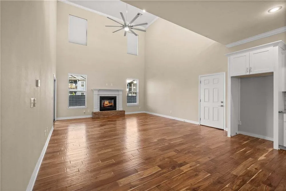 1737 W Broadway Pl, Rogers, AR 72758