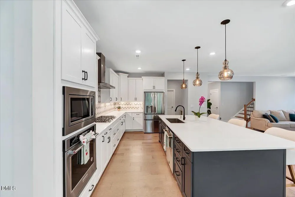 531 Glenville Lake Dr, Fuquay-Varina, NC 27526