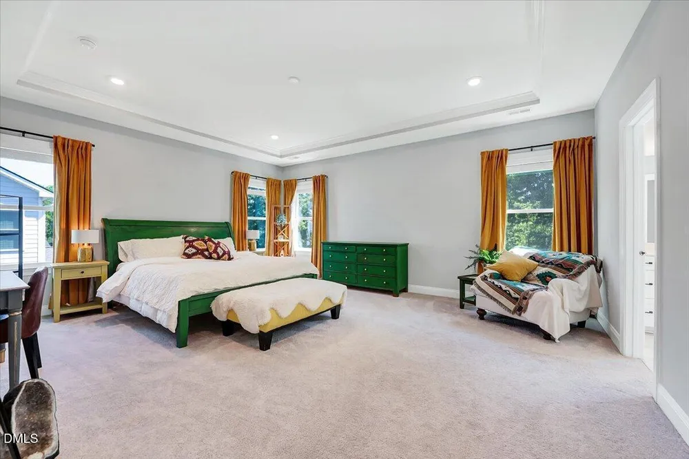 531 Glenville Lake Dr, Fuquay-Varina, NC 27526