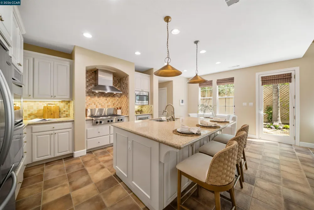 5325 Pembroke Way, San Ramon, CA 94582