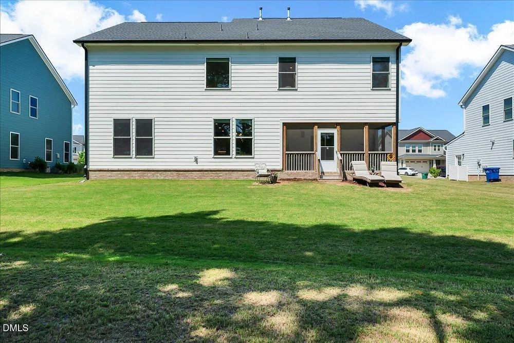531 Glenville Lake Dr, Fuquay-Varina, NC 27526