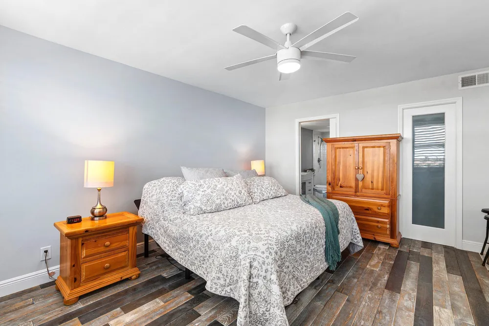 930 Dogwood Dr, Delray Beach, FL 33483