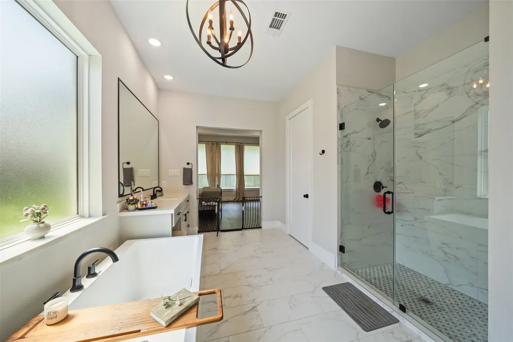 7957 Cedel Dr, Houston, TX 77055