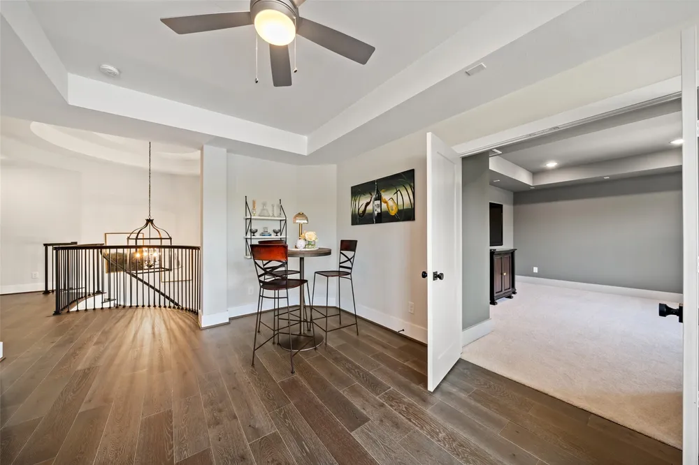 7957 Cedel Dr, Houston, TX 77055