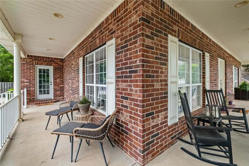 6803 W Shadow Valley Rd, Rogers, AR 72758