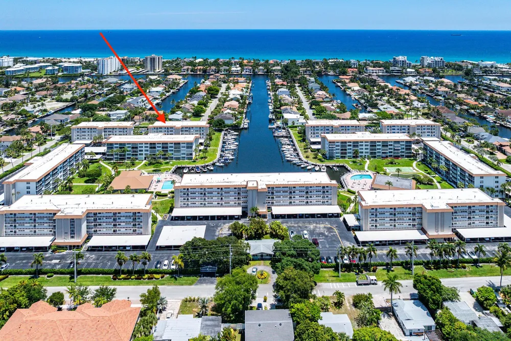 930 Dogwood Dr, Delray Beach, FL 33483