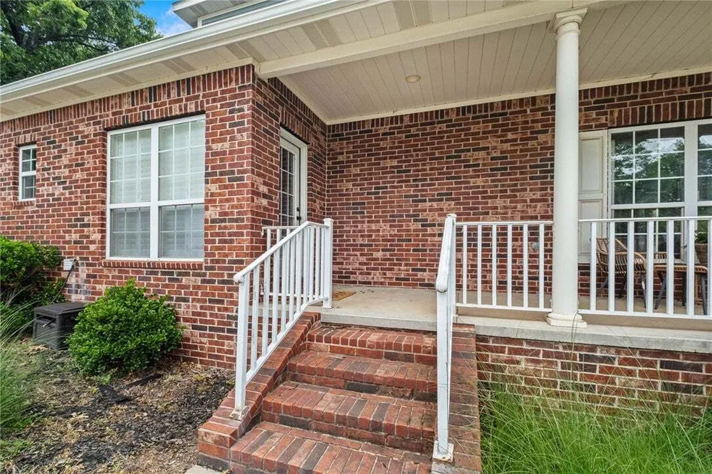 6803 W Shadow Valley Rd, Rogers, AR 72758
