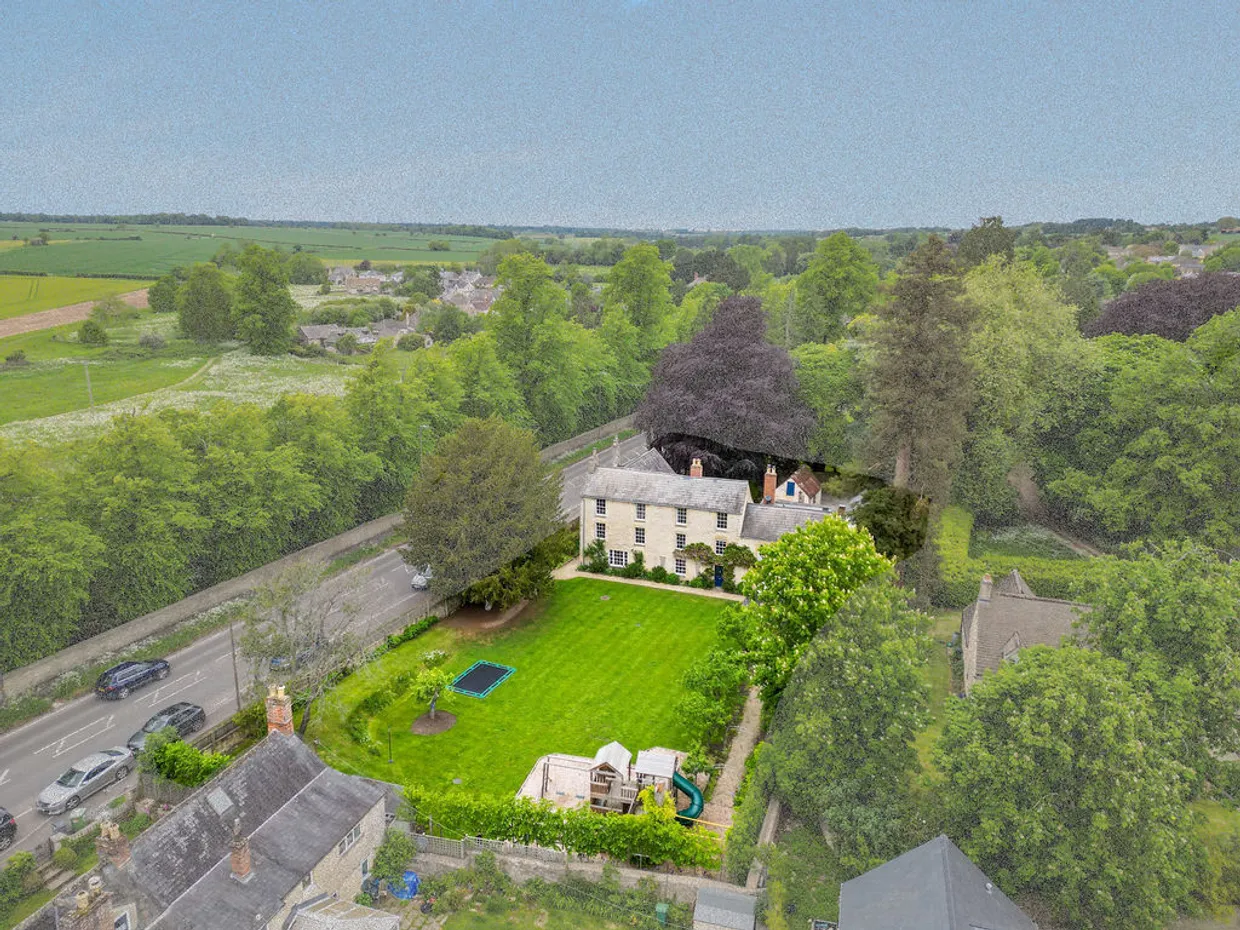 Stratton, Cirencester, GL7 photo 2