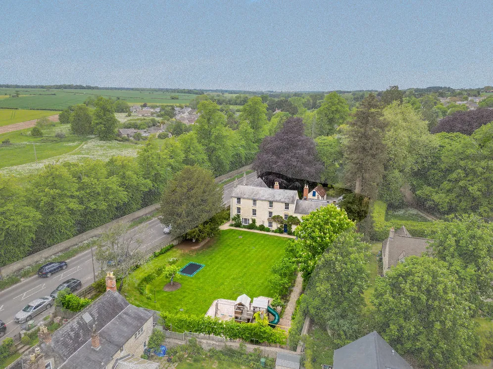 Stratton, Cirencester, GL7 photo 2