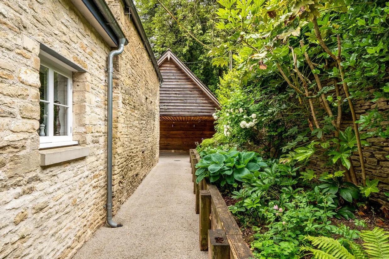 Stratton, Cirencester, GL7 photo 36