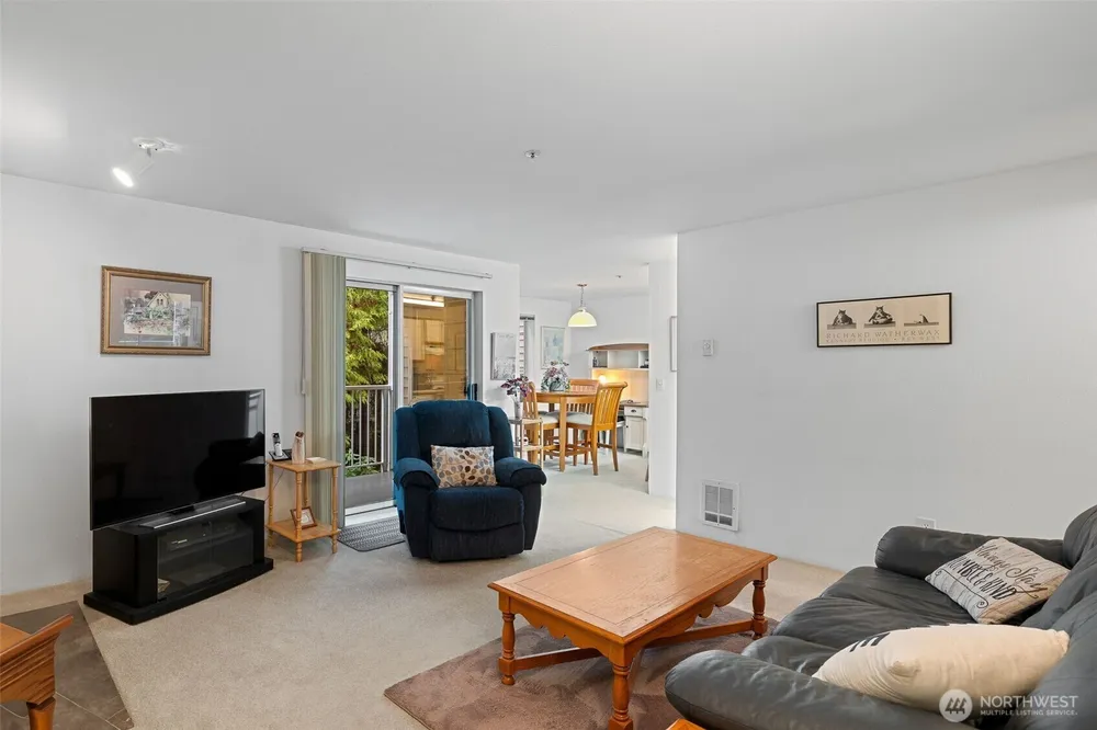 7453 Newcastle Golf Club Rd, Newcastle, WA 98059